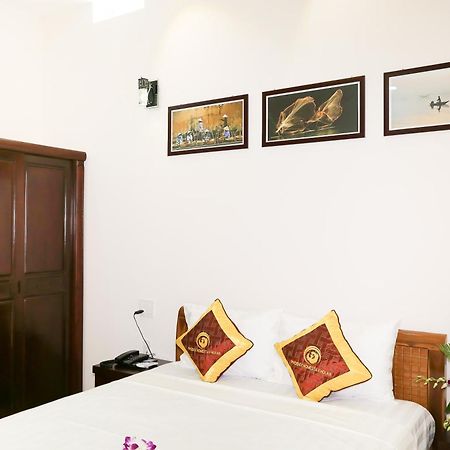 Phoenix Homestay Хоян Екстер'єр фото