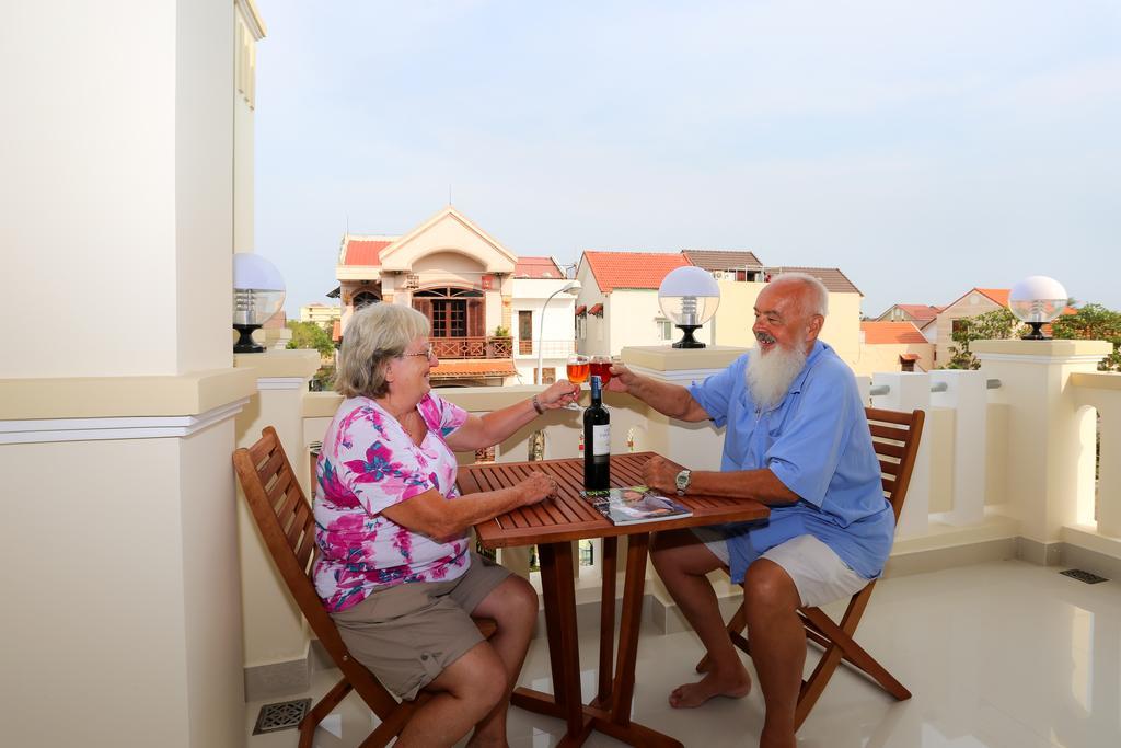 Phoenix Homestay Хоян Екстер'єр фото