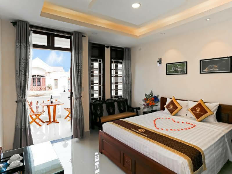 Phoenix Homestay Хоян Екстер'єр фото